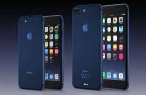   Apple iPhone   -  1