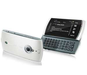  Sony Ericsson Vivaz Pro White -  1