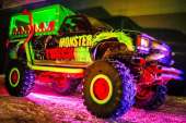 069 Party Bus Monster truck    .  - 