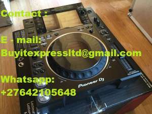 2x Pioneer CDJ-2000NXS2  1x DJM-900NXS2 Mixer  2900EUR -  1