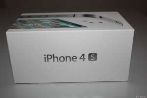 Brand new Apple iPhone 4 S -  1