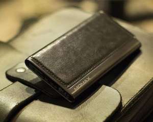 C������� � �������� Power Bank (����������� �����������) Momax 5000 mA - ����������� 1