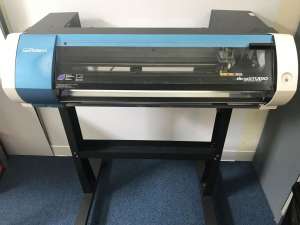 Roland VersaSTUDIO BN-20 Desktop Inkjet Printer/Cutter -  1