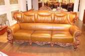 Перейти к объявлению: Кожаный диван в классическом стиле из дуба.