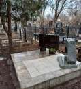 Перейти к объявлению: Уборка могил и ремонт Одесса