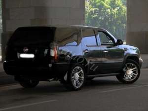 ������ Cadillac Escalade III - ����������� 1