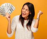 ������� � ����������: ������ �� 70 000 000 ������� �� ������� �������� �� MoneySpace