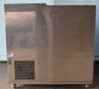 ������ �/�