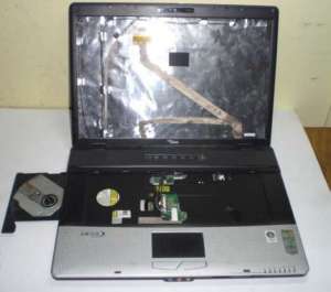 ������ ������ �� �������� Fujitsu Amilo Pa 2548 (� �������� ���������). - ����������� 1