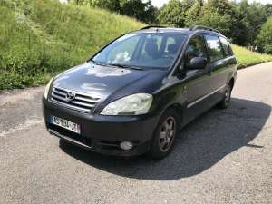 ������ �������� ���������� Toyota Avensis Verso 2.0�, 2003 - ����������� 1