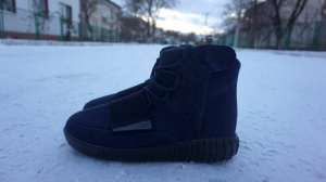 ������ ��������� �� ���� Adidas Yeezy Boost 750 - ����������� 1