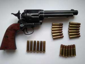 ������ �������������� ��������� Colt Single Action - ����������� 1