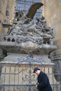 ������� �� ������ ����, �������, �������� ����� ���� ���������� �������� � ���� �� 1 200 ₽ ������� �� 700 ₽ ��� 3 � - ����������� 1