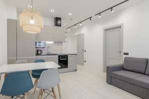 �������� 3 �.��. � ����������. � ����� ����, 15 ����� �� ������. - ����������� 1