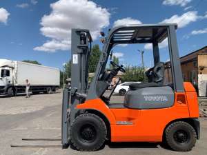 �������� ������������� Toyota �� 1.5 �����. ������: 7FGL15. ��� ������� 1999. ����������� ���������������� 1.5 �����. - ����������� 1