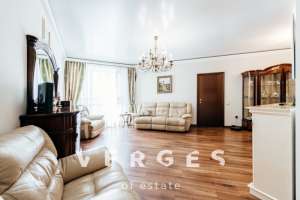 ��������� 3-�-��������� �������� �������� 100 ��.�. � �� ������-������ "�������� ����" �� ����� ���������� 8�2 - ����������� 1