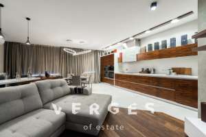 ��������� �������� 3-� ��������� �������� �������� 120 ��.�. � �� ������-������ "�������� ����" �� ����� ���������� 8 - ����������� 1