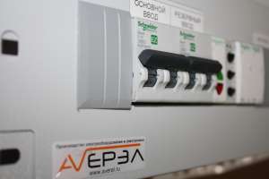 ���������� ��� 19 ������������ Schnaider Electric - ����������� 1