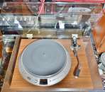 ������� � ����������: ������������� ��������� Denon DP-2500. ������.